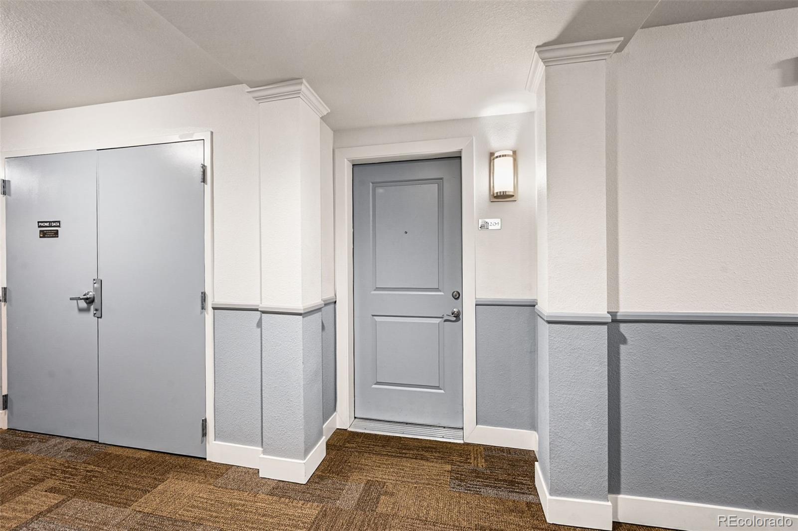 MLS Image #3 for 2240 n clay street 204,denver, Colorado