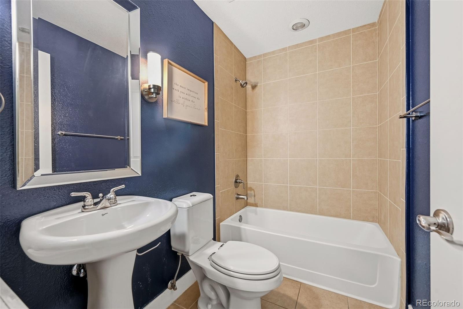 MLS Image #7 for 2240 n clay street 204,denver, Colorado