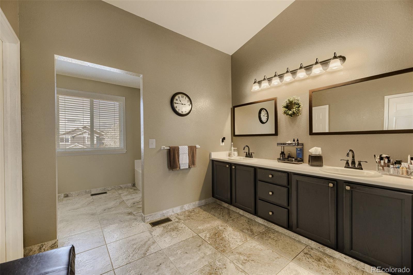 MLS Image #17 for 8685  aberdeen circle,highlands ranch, Colorado