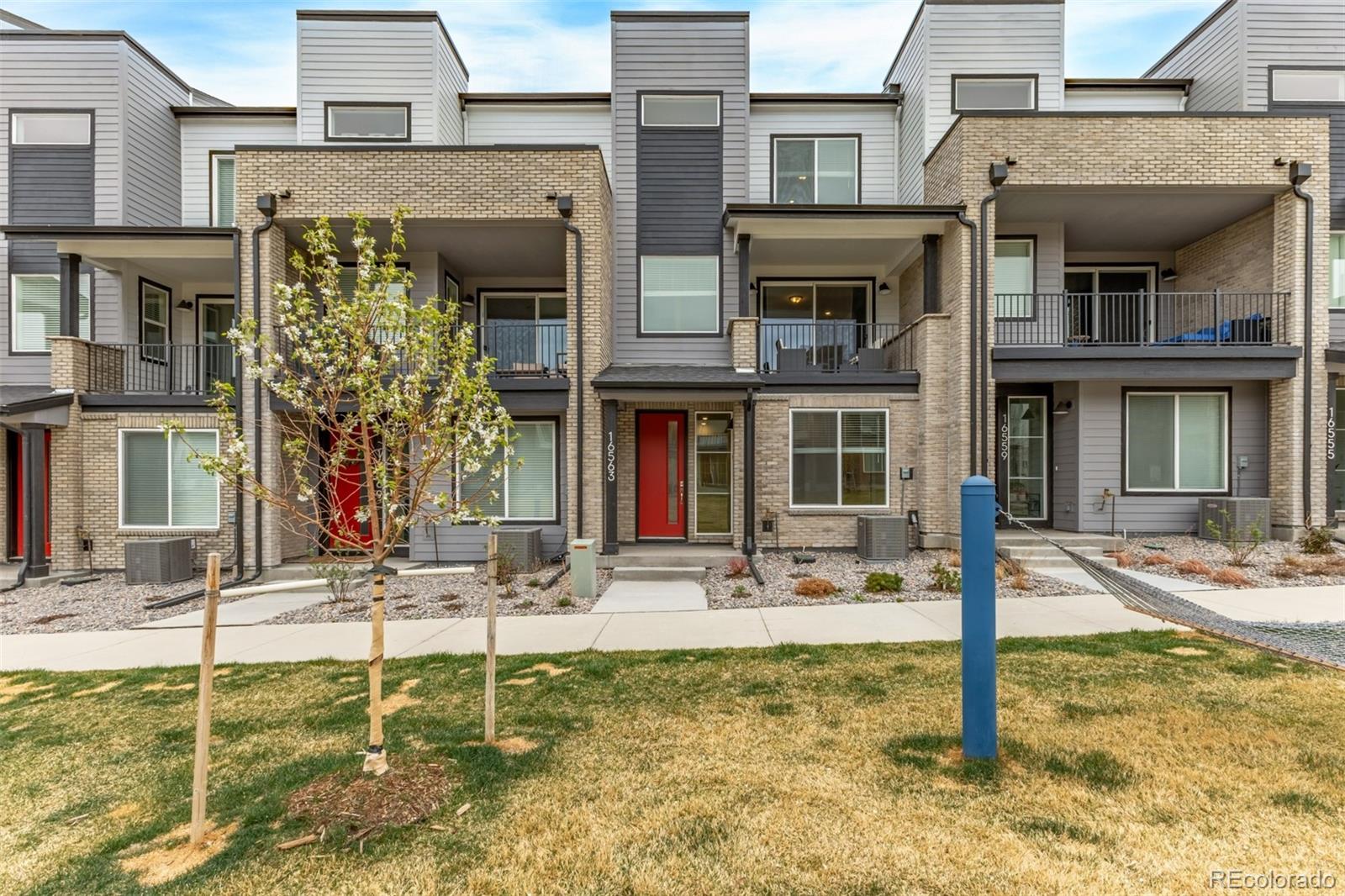 MLS Image #1 for 16563  peak way,broomfield, Colorado