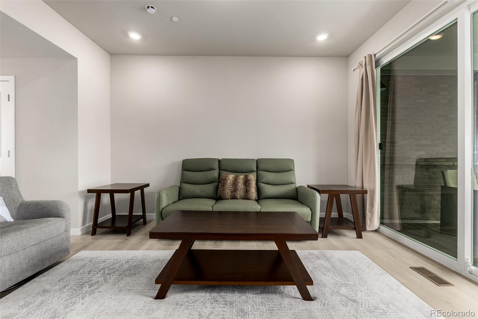 MLS Image #10 for 16563  peak way,broomfield, Colorado