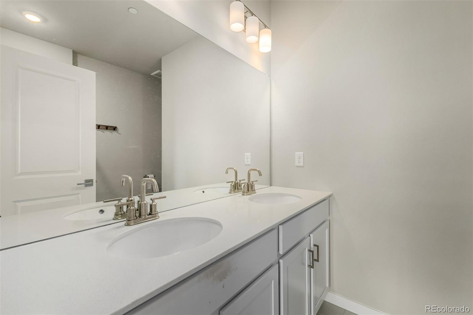 MLS Image #23 for 16563  peak way,broomfield, Colorado