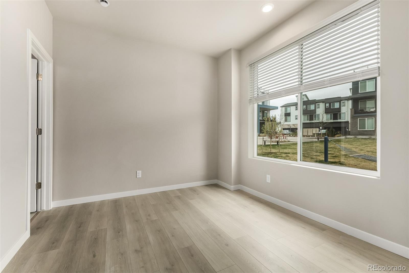 MLS Image #27 for 16563  peak way,broomfield, Colorado