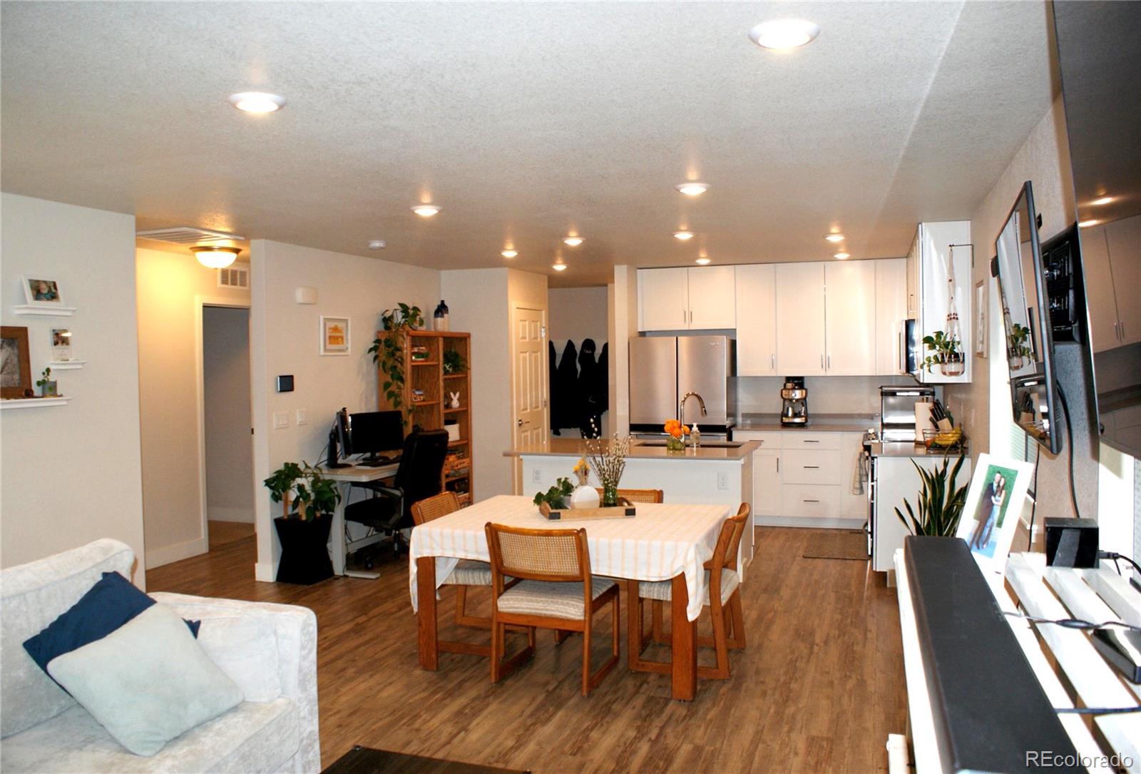 MLS Image #2 for 819  widgeon circle,longmont, Colorado