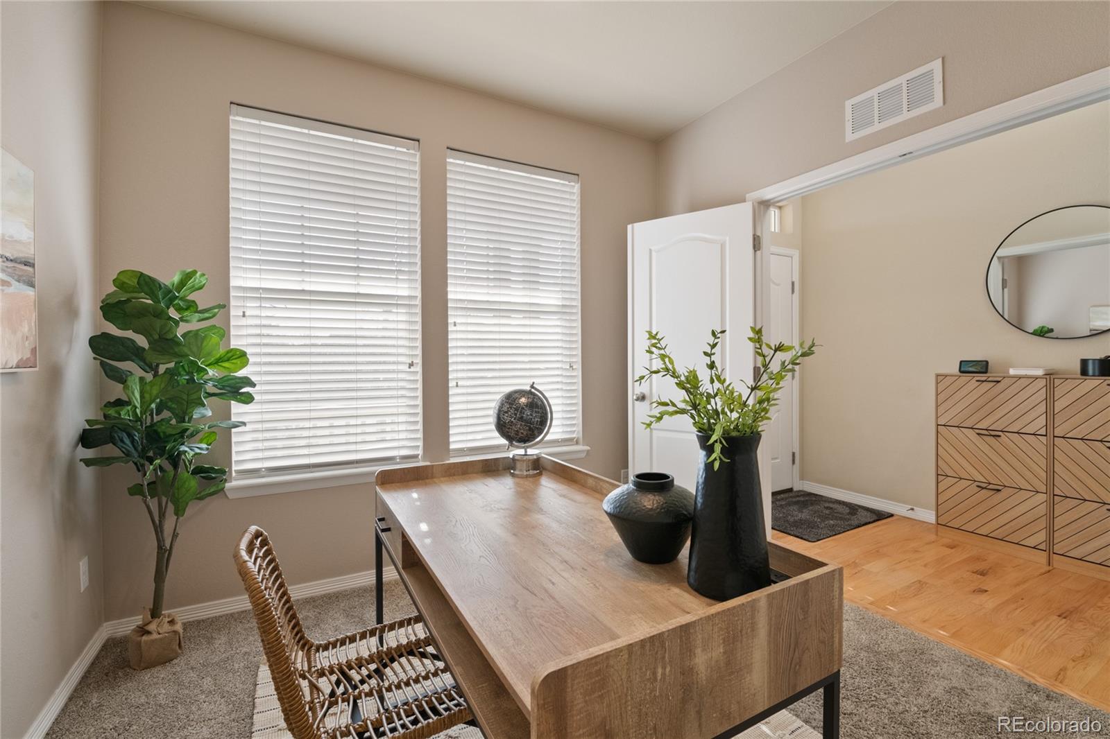 MLS Image #17 for 5563 s elk court,aurora, Colorado