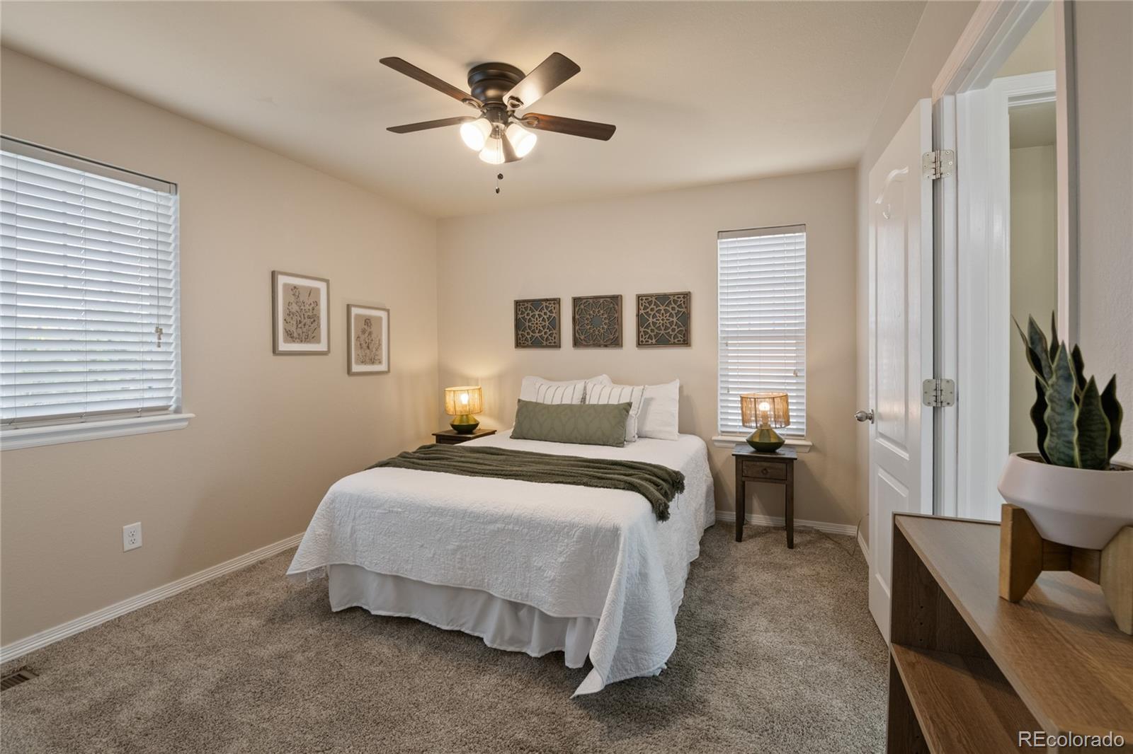 MLS Image #33 for 5563 s elk court,aurora, Colorado