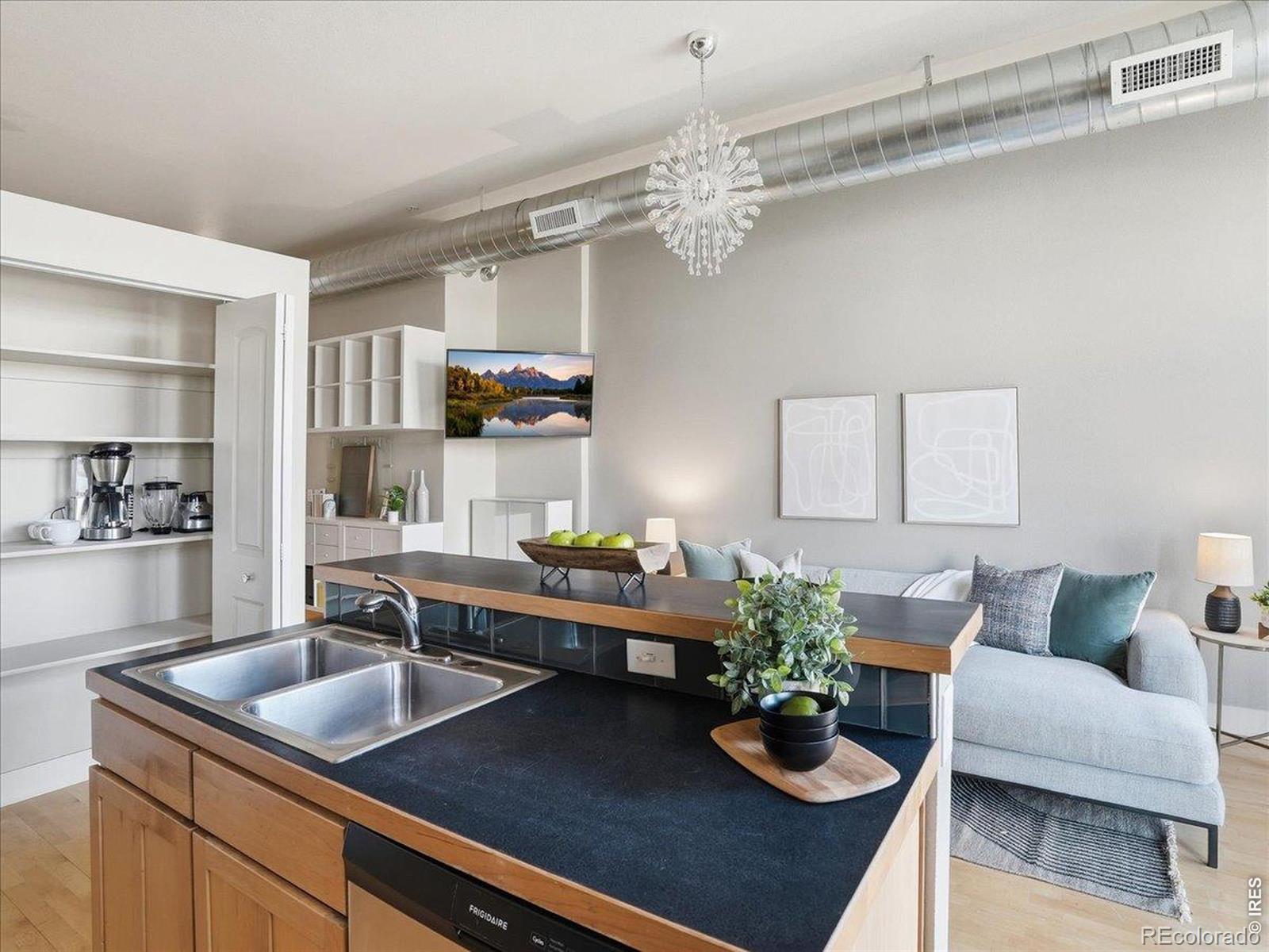 MLS Image #11 for 200 s college avenue,fort collins, Colorado