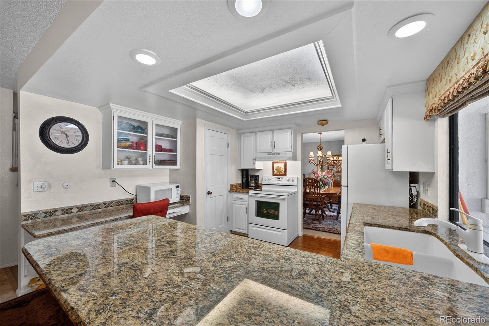 MLS Image #11 for 12386 e bates circle,aurora, Colorado