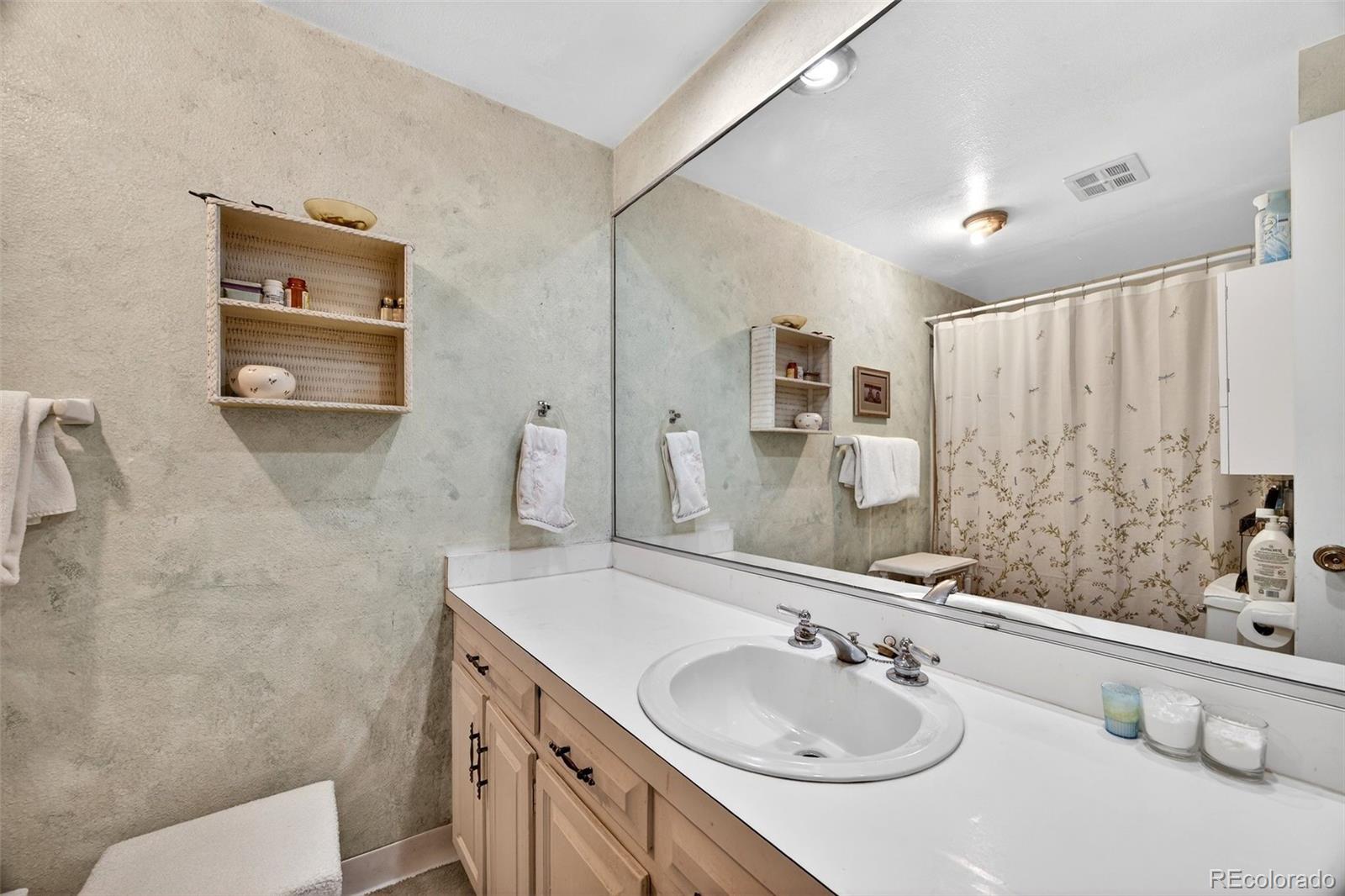 MLS Image #25 for 12386 e bates circle,aurora, Colorado