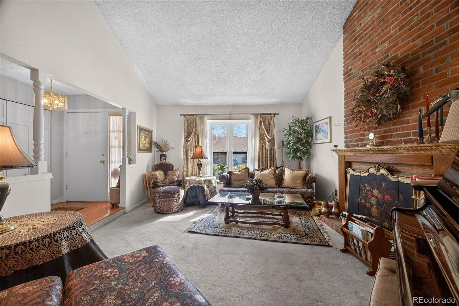 MLS Image #5 for 12386 e bates circle,aurora, Colorado