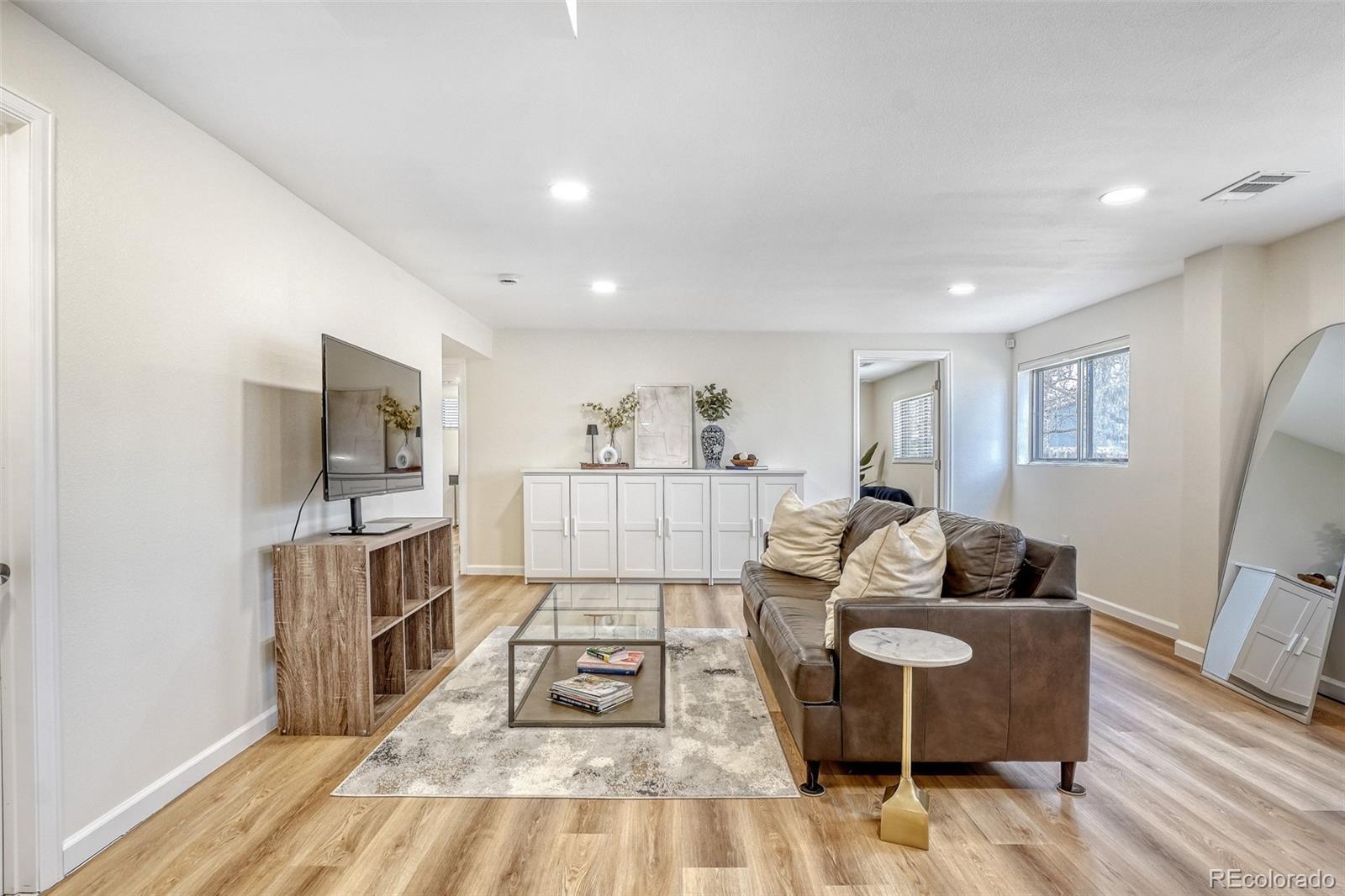 MLS Image #24 for 2923 s reading court,denver, Colorado