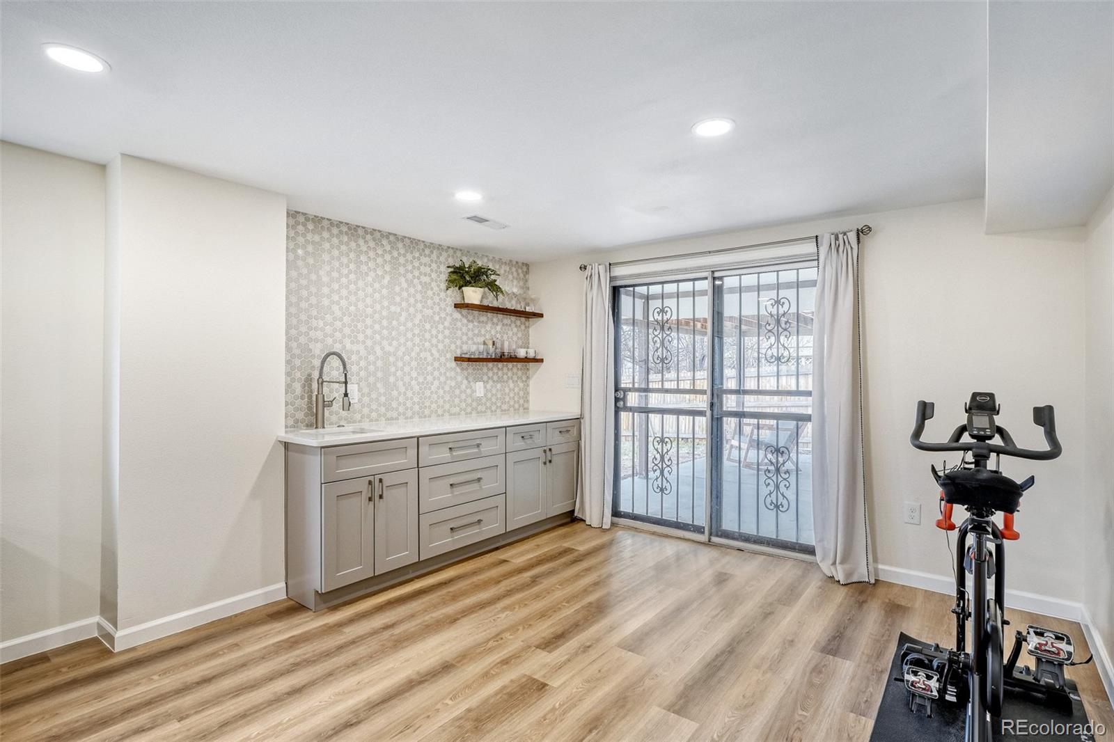 MLS Image #28 for 2923 s reading court,denver, Colorado