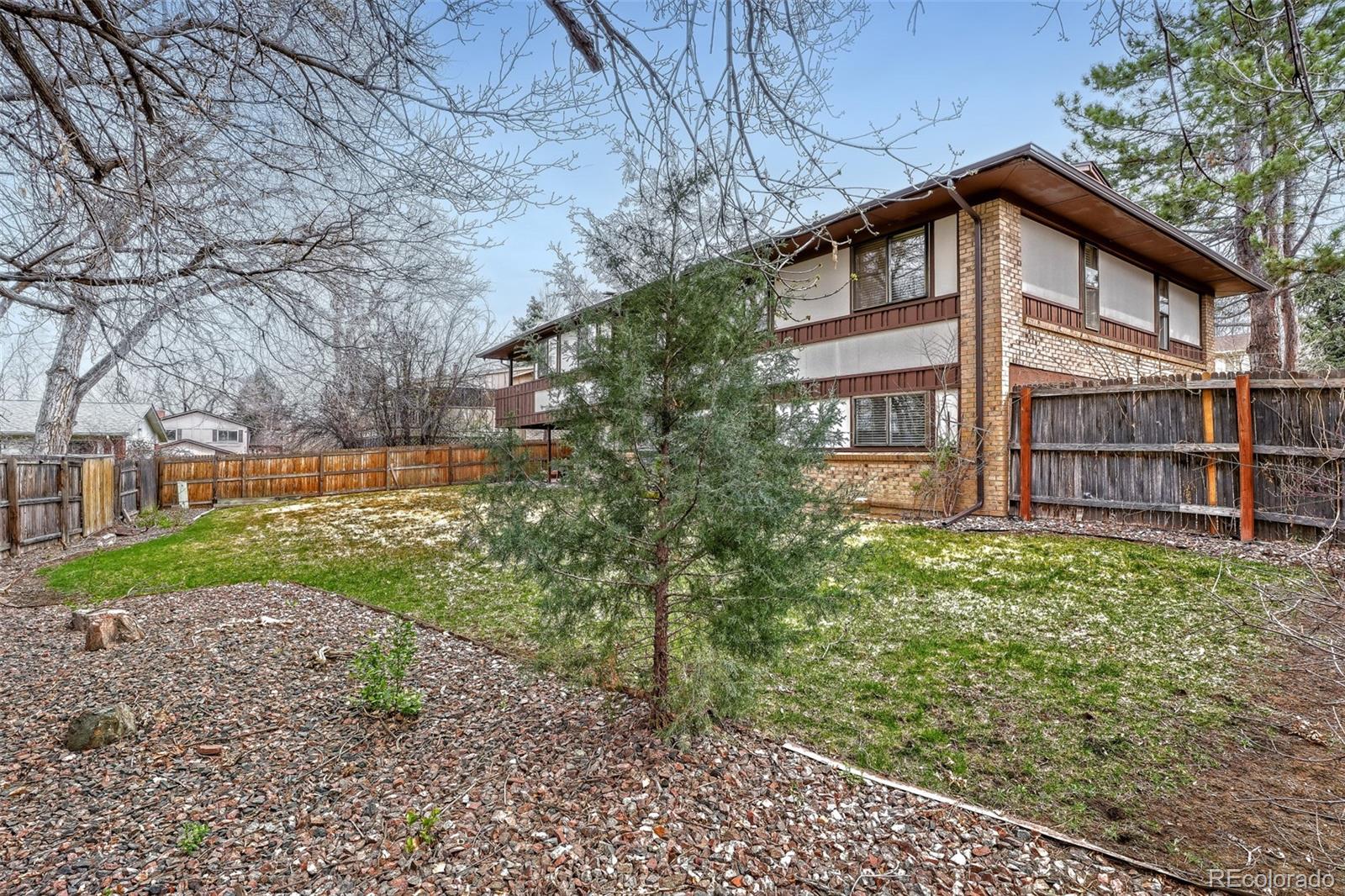 MLS Image #36 for 2923 s reading court,denver, Colorado