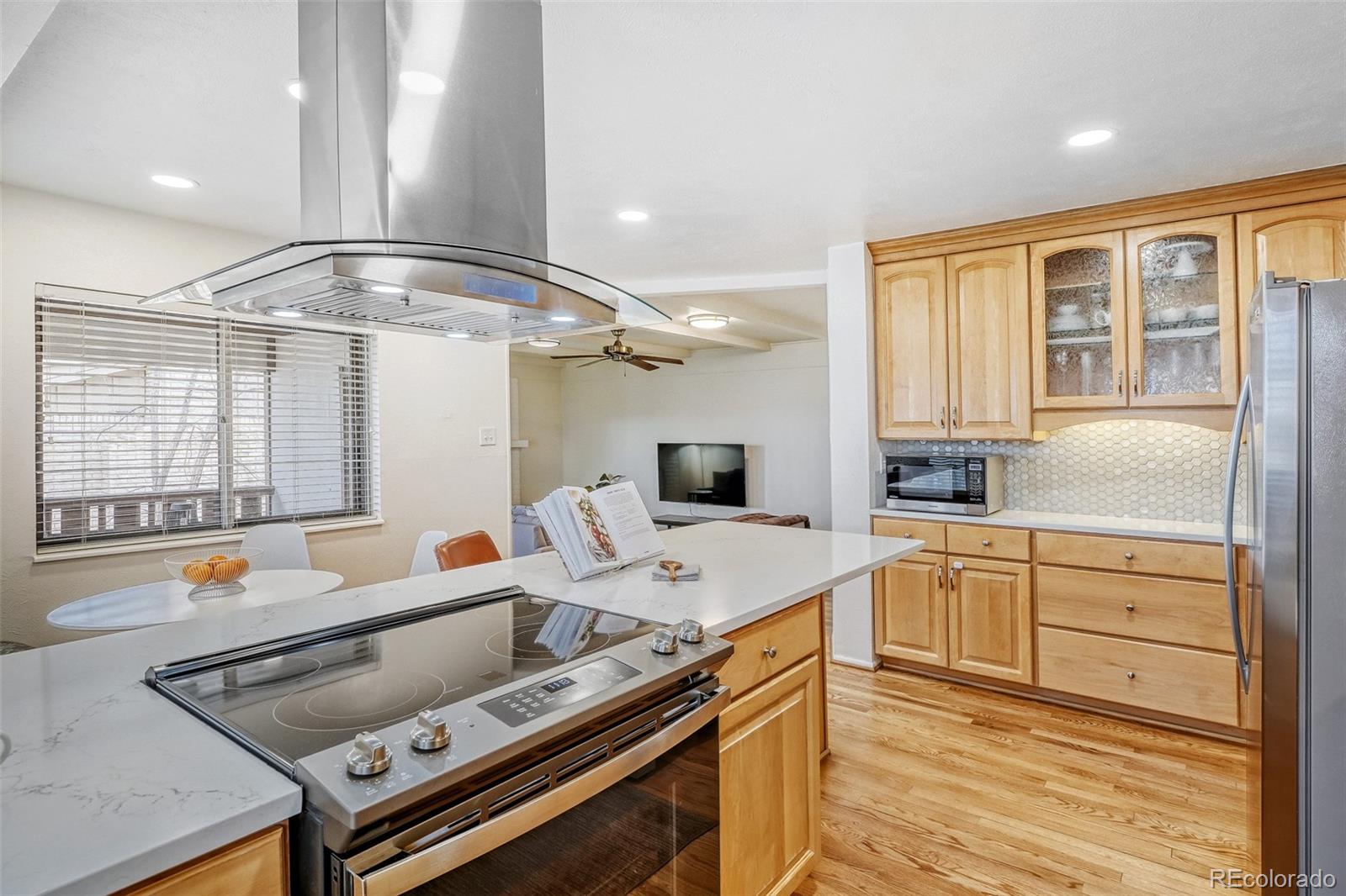 MLS Image #6 for 2923 s reading court,denver, Colorado