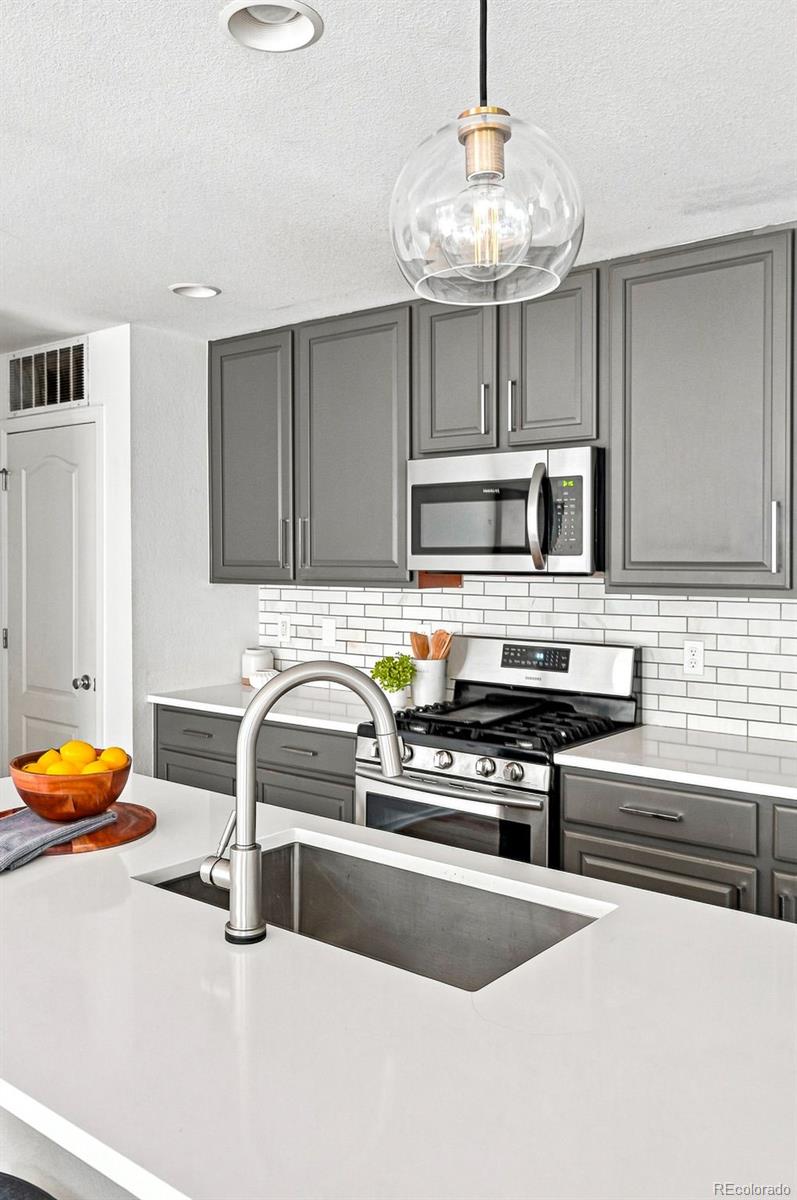 MLS Image #14 for 2053  trenton street,denver, Colorado