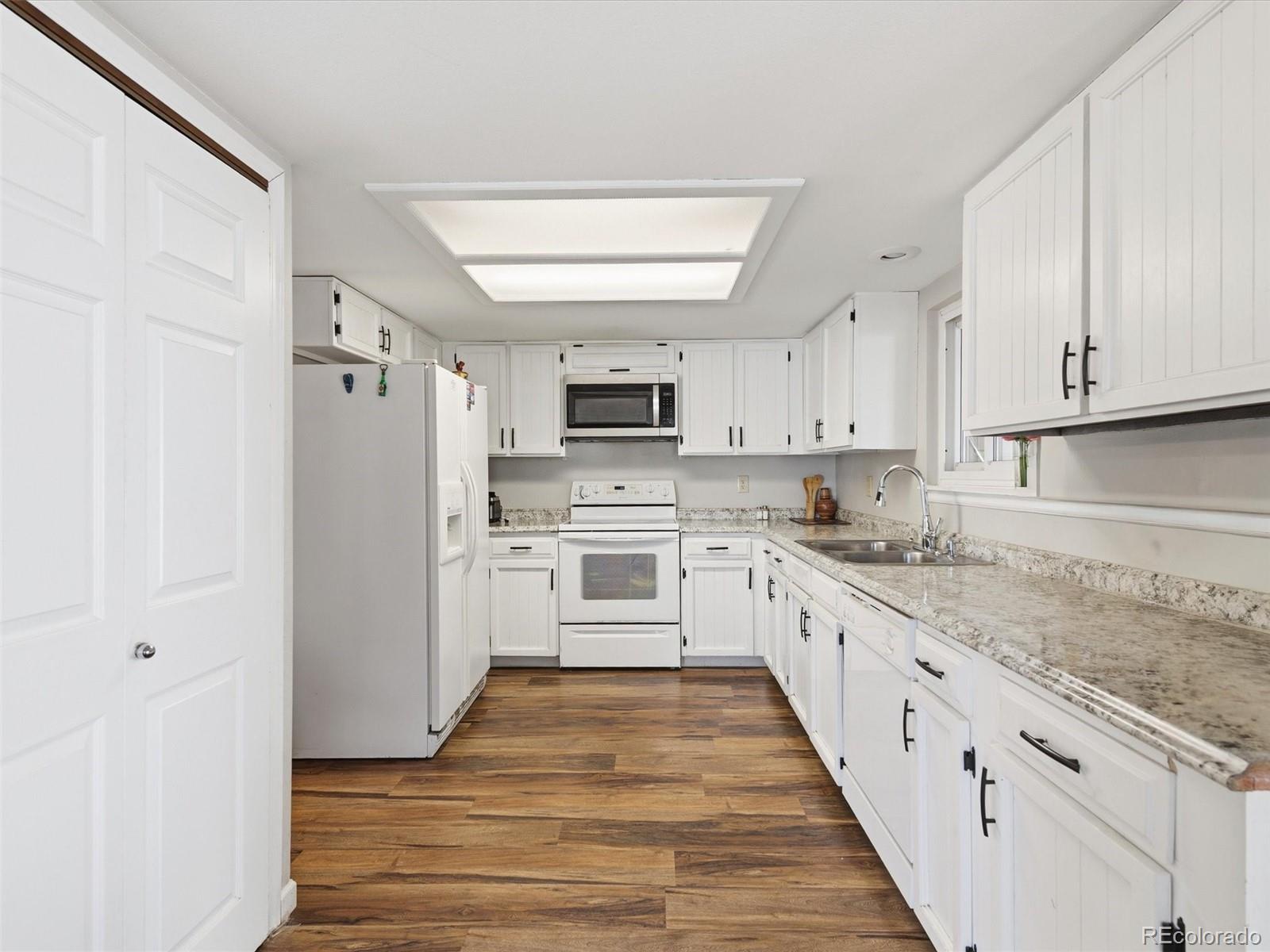 MLS Image #8 for 892 s rifle way,aurora, Colorado
