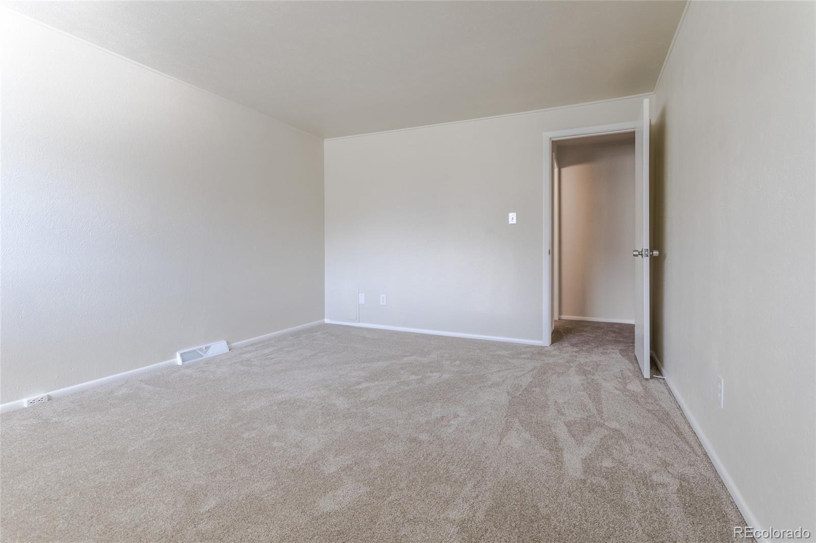 MLS Image #18 for 1200 s monaco st parkway,denver, Colorado