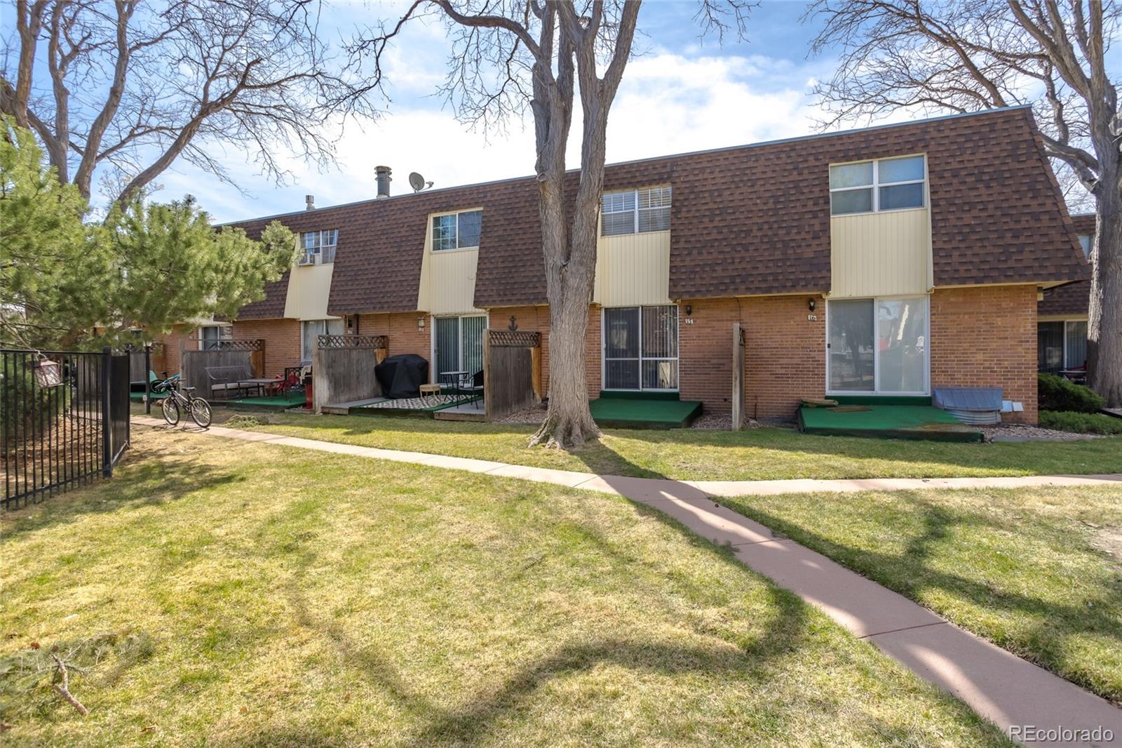 MLS Image #27 for 1200 s monaco st parkway,denver, Colorado