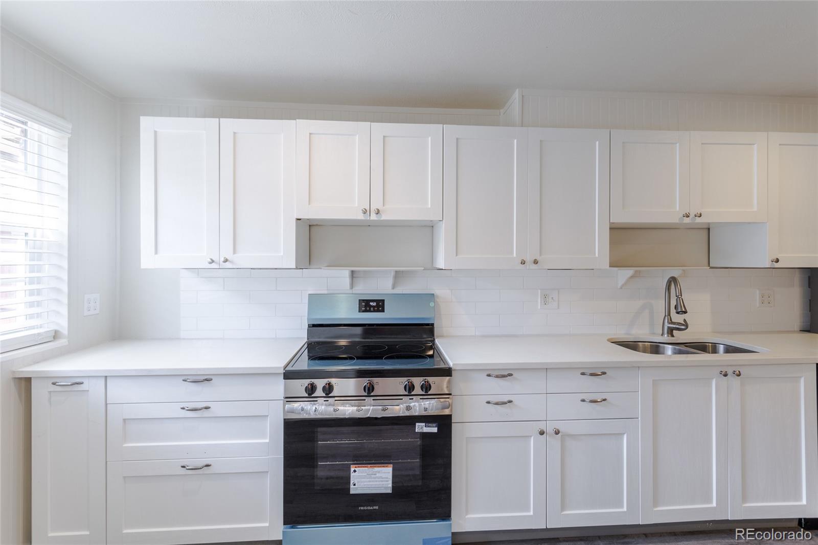 MLS Image #3 for 1200 s monaco st parkway,denver, Colorado