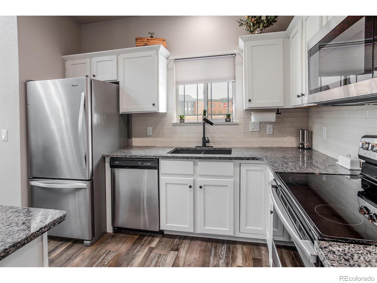 MLS Image #13 for 1726  westward circle,eaton, Colorado