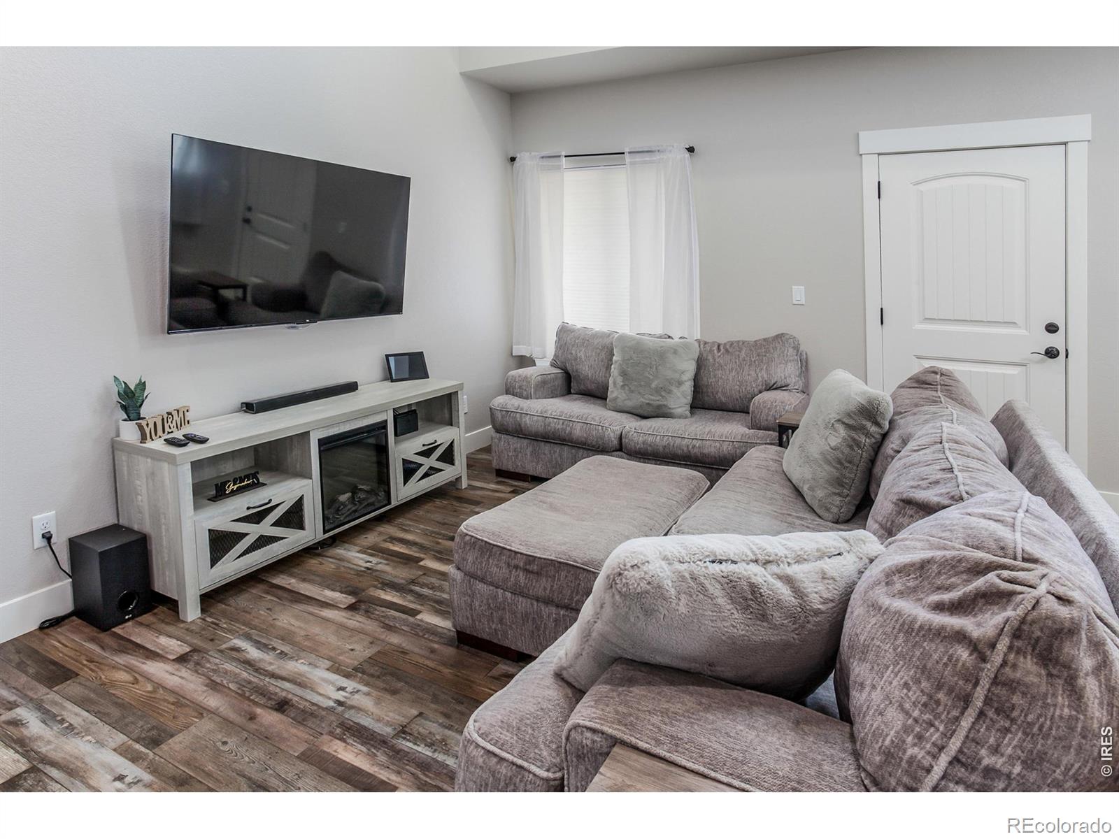 MLS Image #4 for 1726  westward circle,eaton, Colorado