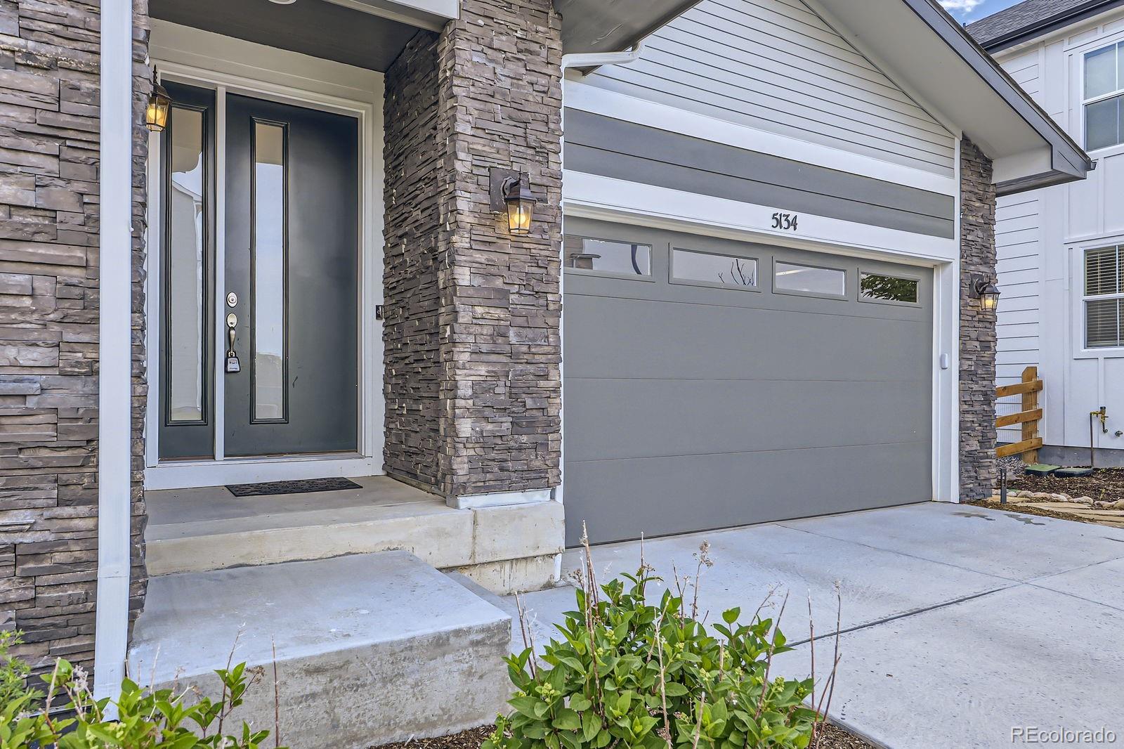 MLS Image #2 for 5134  queen court,arvada, Colorado