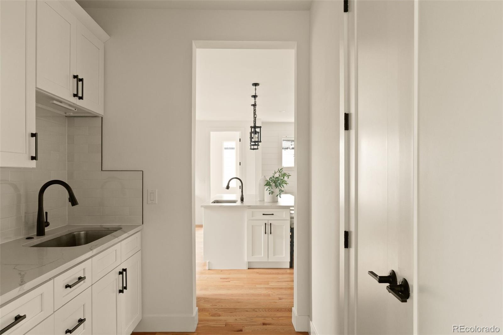 MLS Image #13 for 1179 s jackson street,denver, Colorado