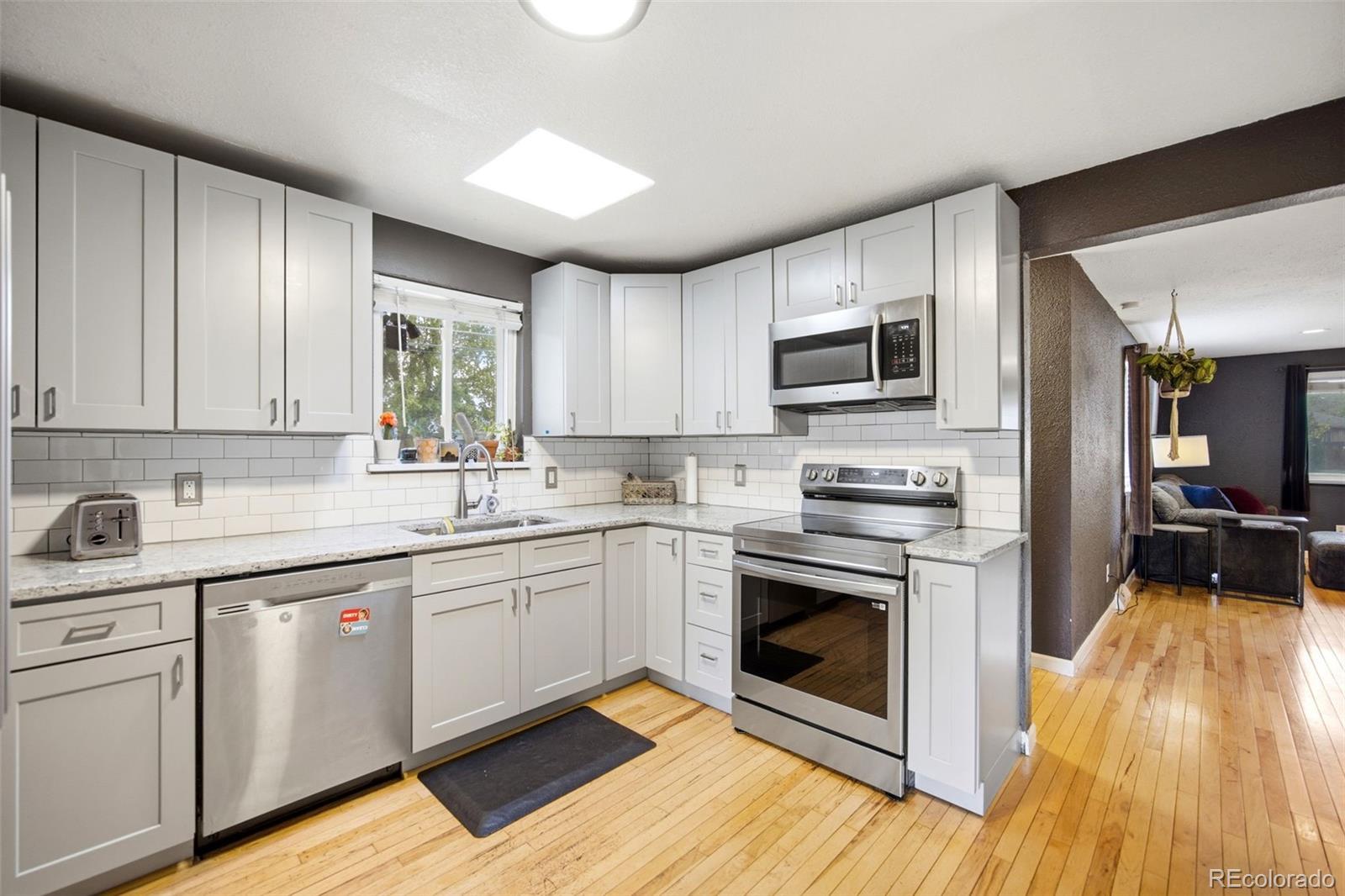 MLS Image #9 for 1490 s zephyr street,lakewood, Colorado