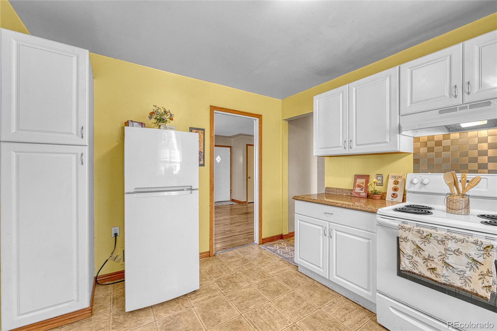 MLS Image #7 for 3650 s delaware street,englewood, Colorado