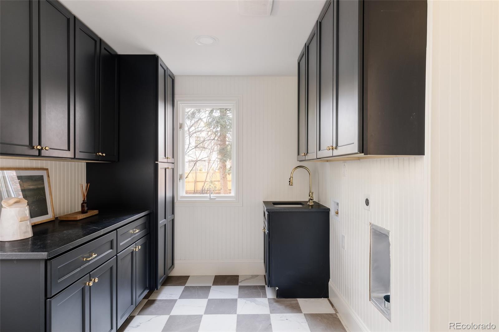 MLS Image #18 for 334  ivy street,denver, Colorado