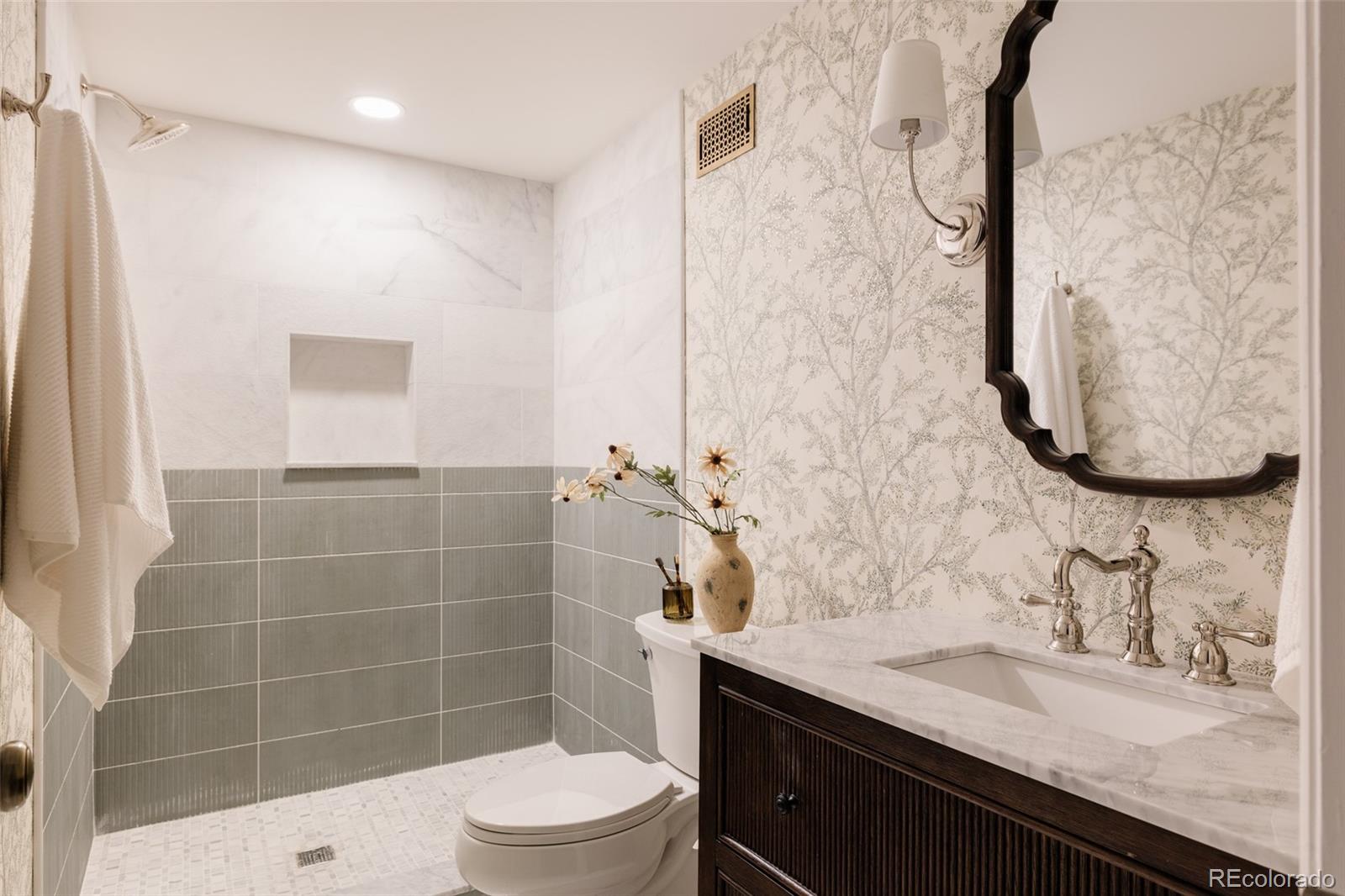 MLS Image #39 for 334  ivy street,denver, Colorado