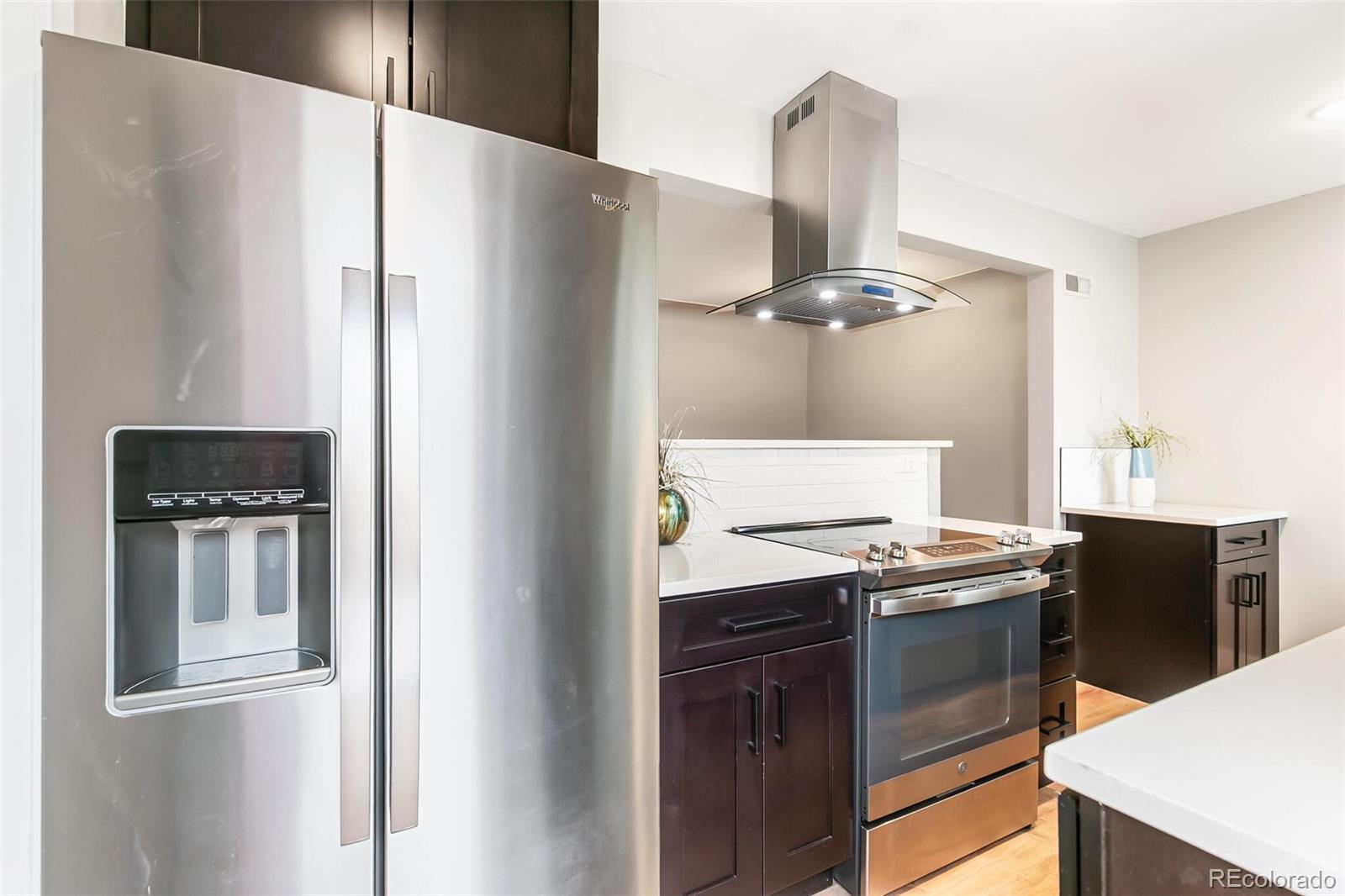 MLS Image #14 for 878  glencoe street,denver, Colorado