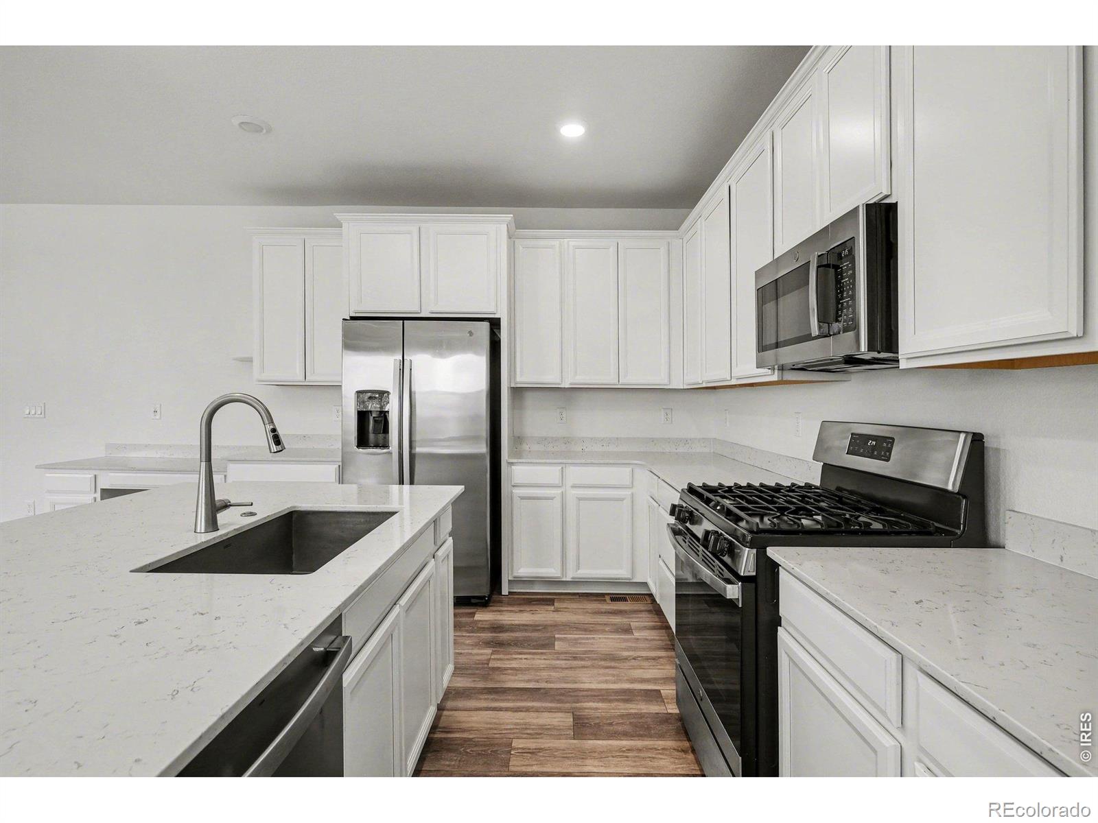 MLS Image #11 for 5258  inland avenue,firestone, Colorado