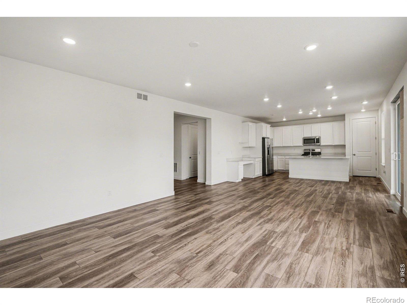 MLS Image #5 for 5258  inland avenue,firestone, Colorado