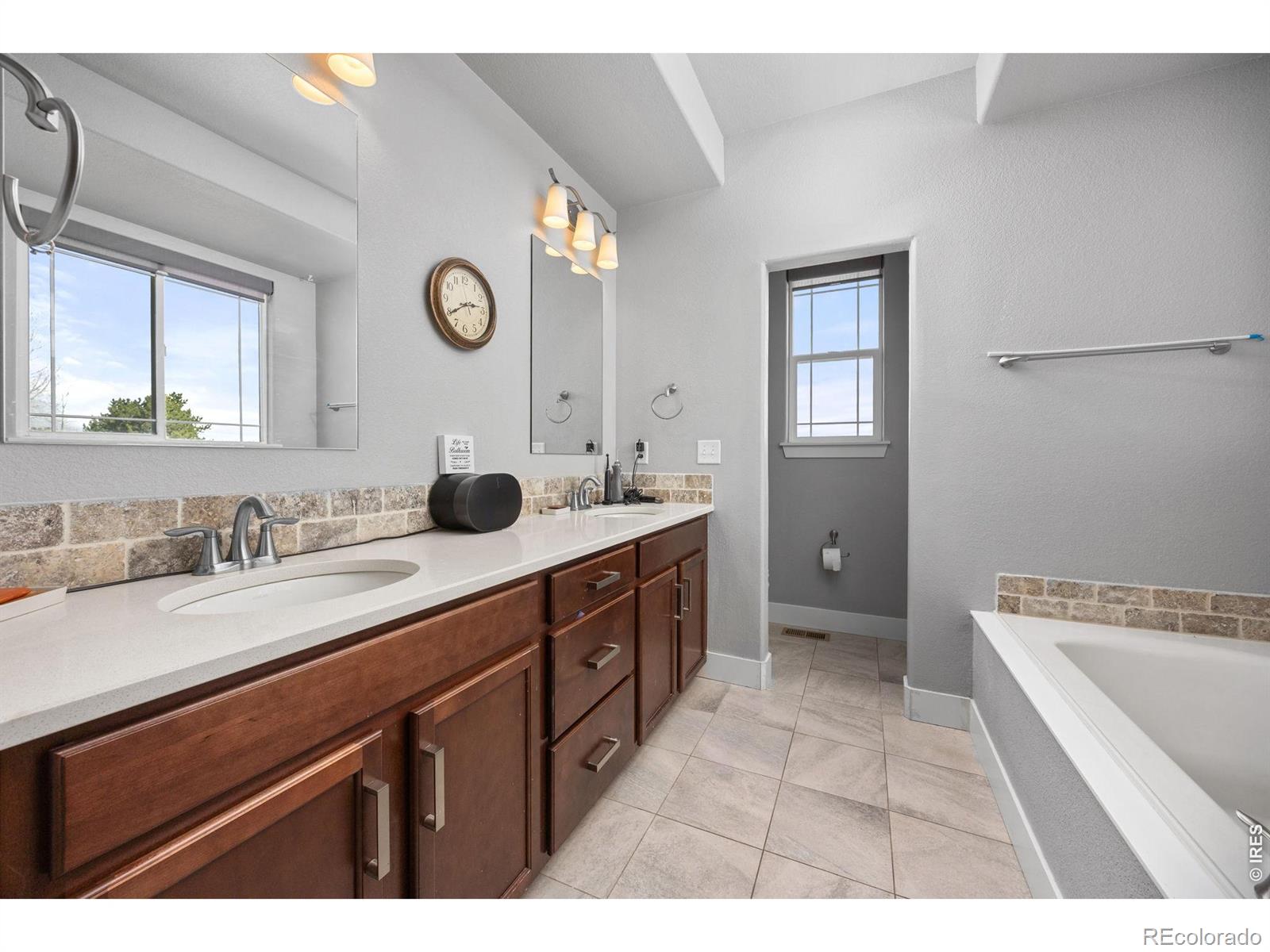 MLS Image #15 for 16497  badminton road,platteville, Colorado