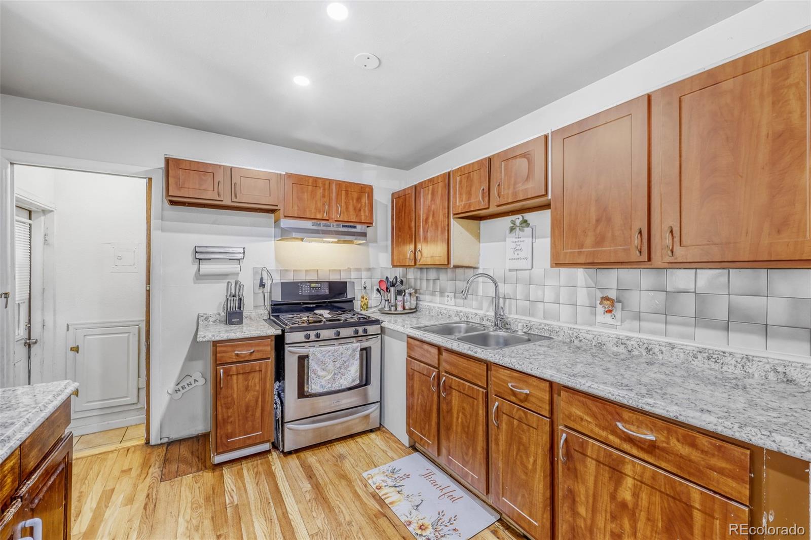 MLS Image #3 for 7391  bronco road,denver, Colorado