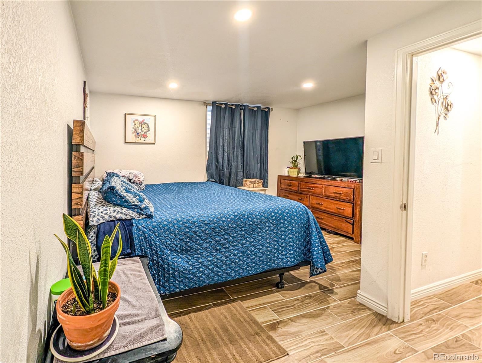 MLS Image #25 for 3945 w evans avenue,denver, Colorado