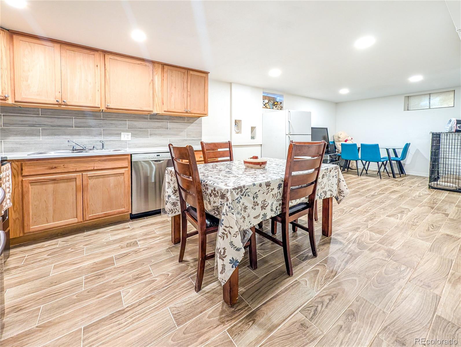 MLS Image #28 for 3945 w evans avenue,denver, Colorado
