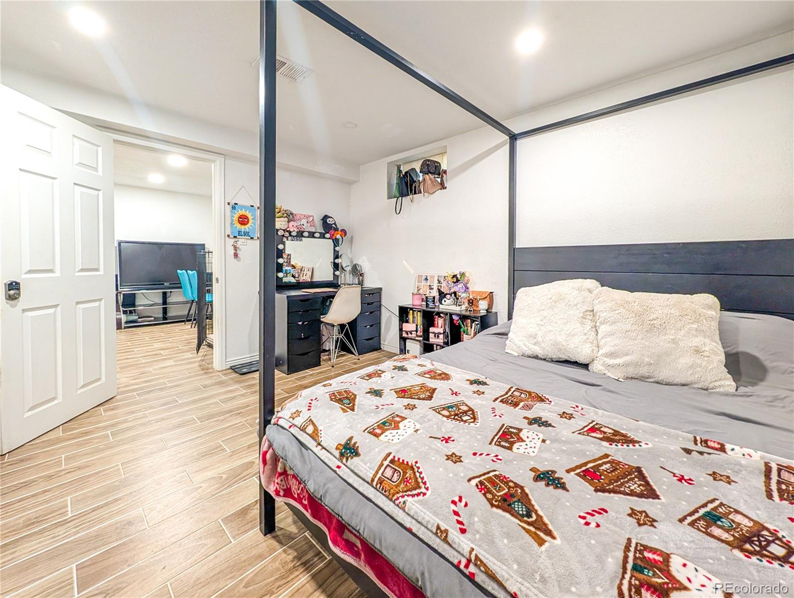 MLS Image #31 for 3945 w evans avenue,denver, Colorado
