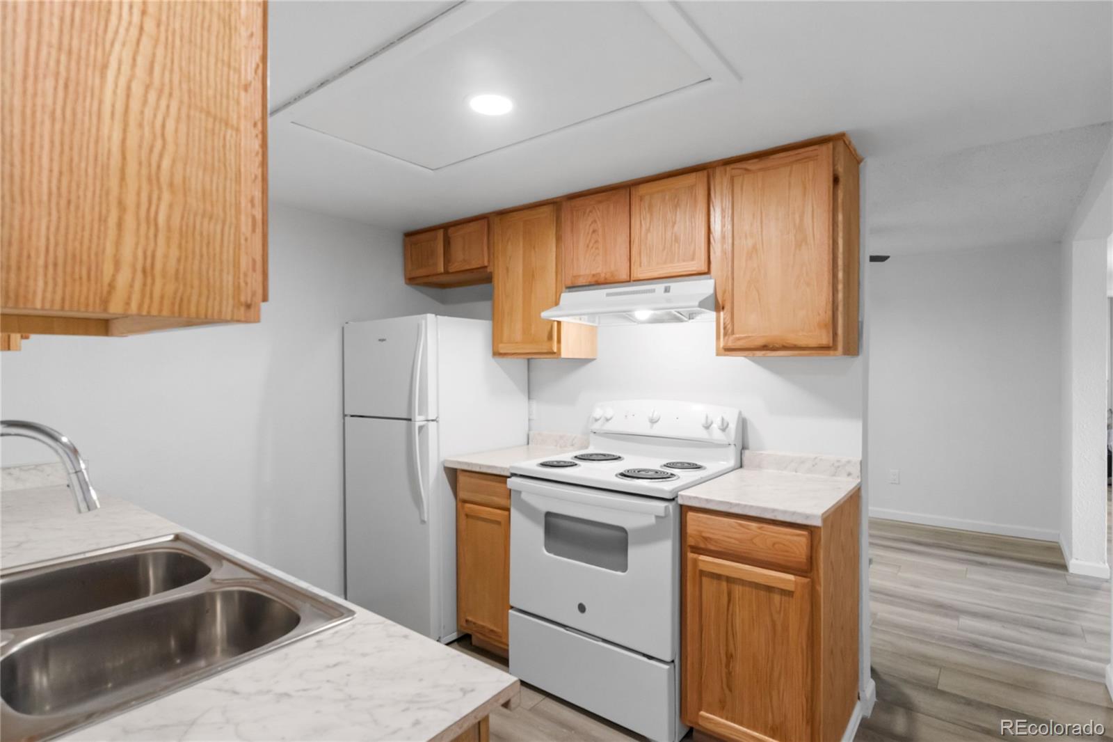 MLS Image #6 for 12141  melody drive,denver, Colorado