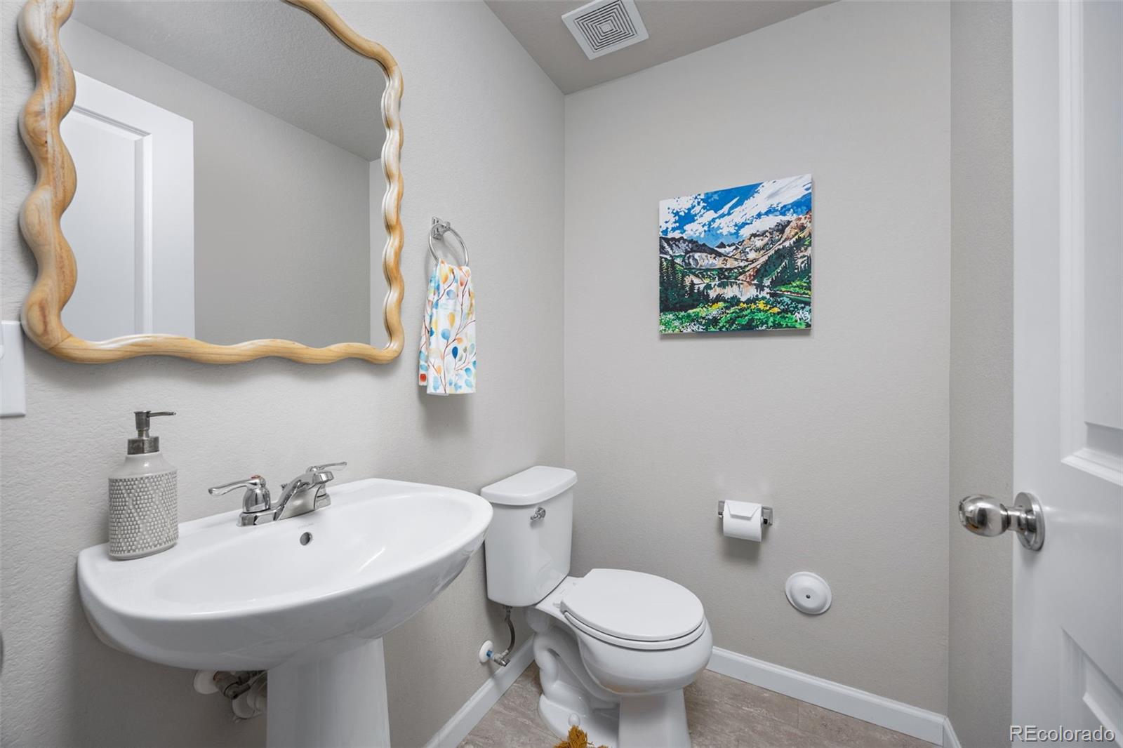 MLS Image #7 for 1116  oak circle,lakewood, Colorado