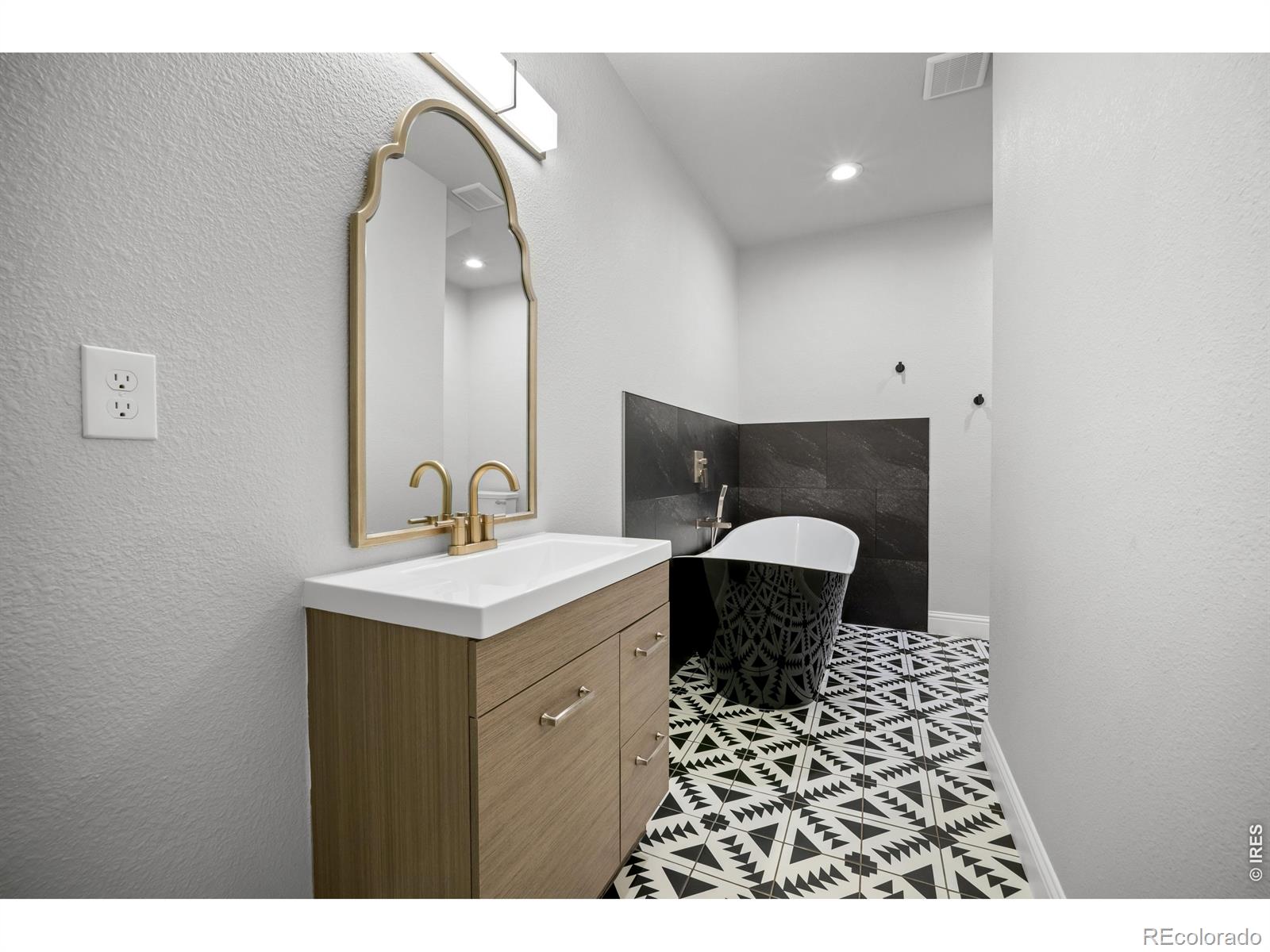 MLS Image #31 for 1504  60th avenue,greeley, Colorado