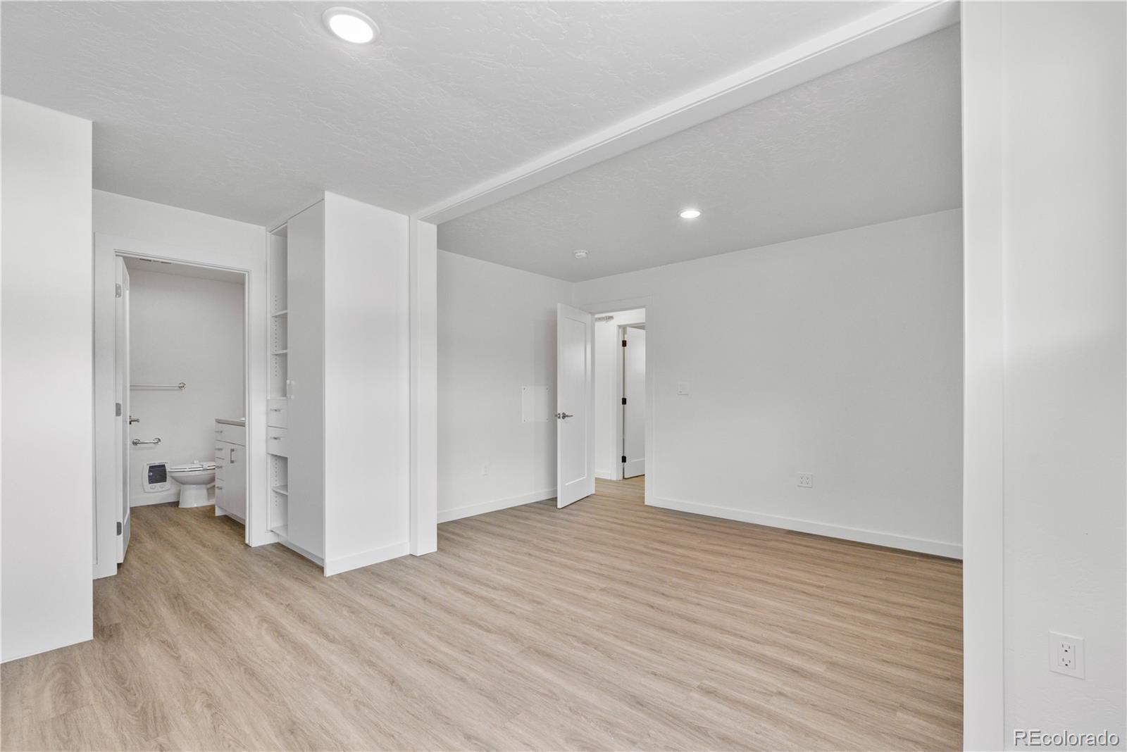 MLS Image #10 for 1953  blackhawk street,aurora, Colorado