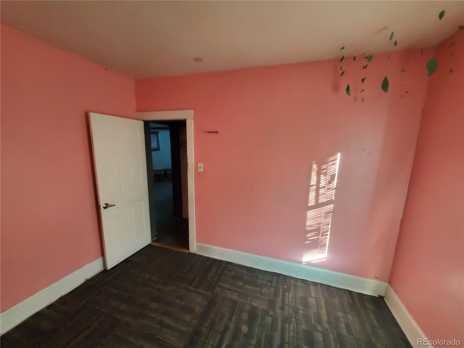 MLS Image #11 for 285 s newton street,denver, Colorado