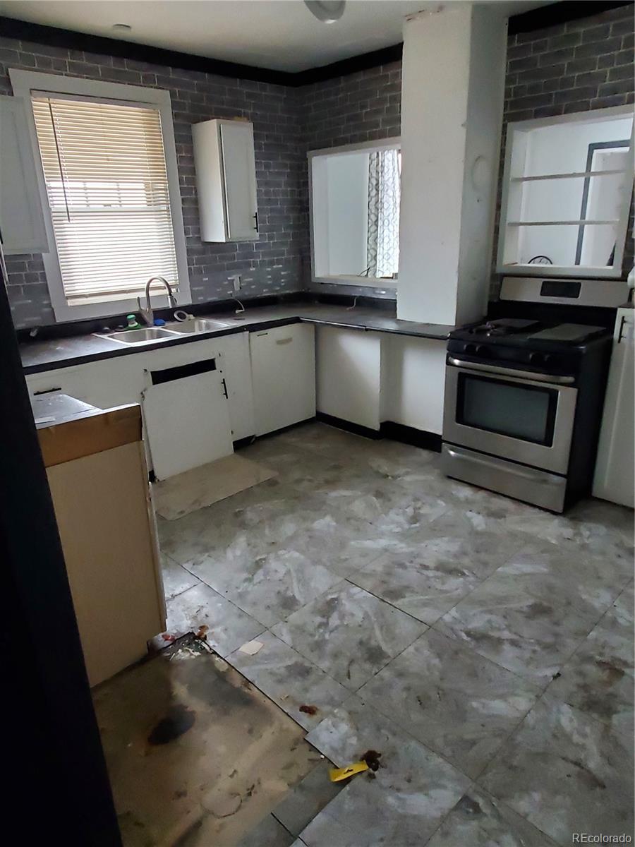 MLS Image #7 for 285 s newton street,denver, Colorado