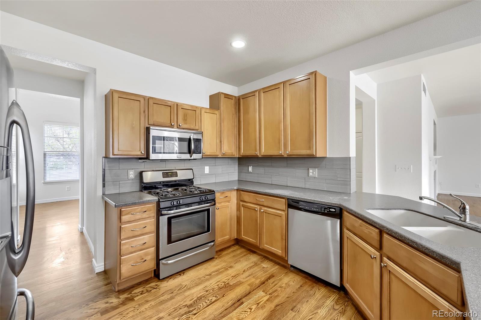 MLS Image #8 for 12204  hannibal street,commerce city, Colorado