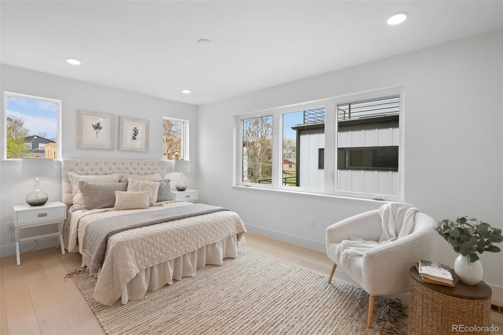 MLS Image #14 for 2137 s sherman street,denver, Colorado