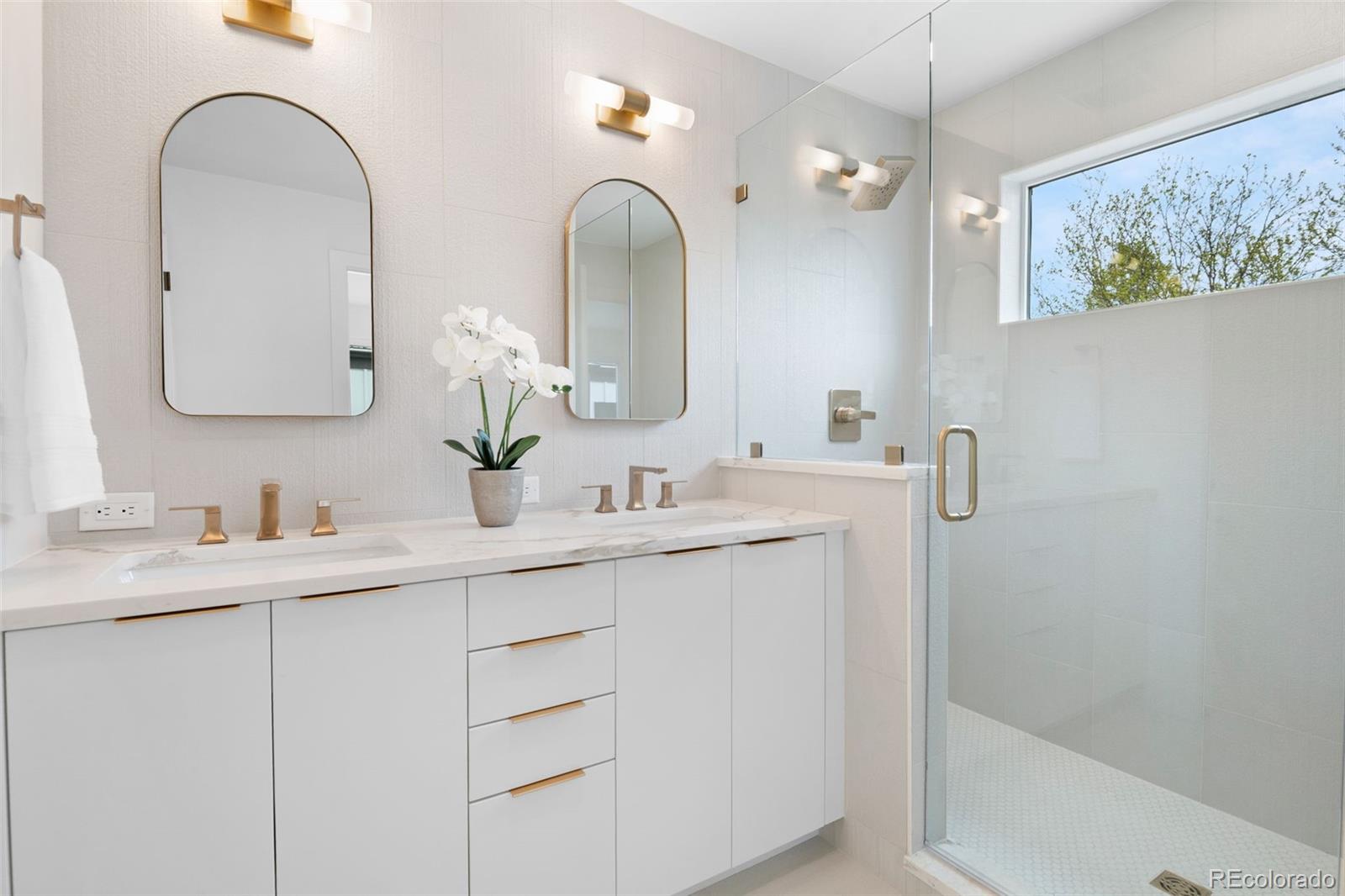 MLS Image #16 for 2137 s sherman street,denver, Colorado