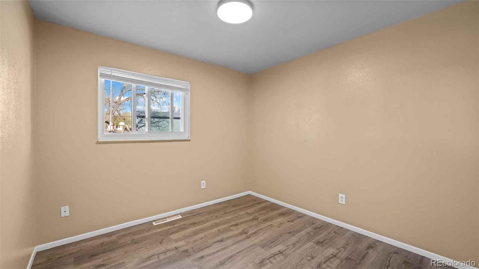 MLS Image #11 for 946  hutchinson drive,colorado springs, Colorado