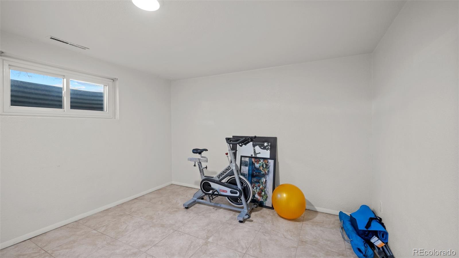 MLS Image #14 for 946  hutchinson drive,colorado springs, Colorado